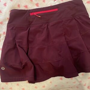 Maroon/dark purple Lulu lemon skirt hardly worn